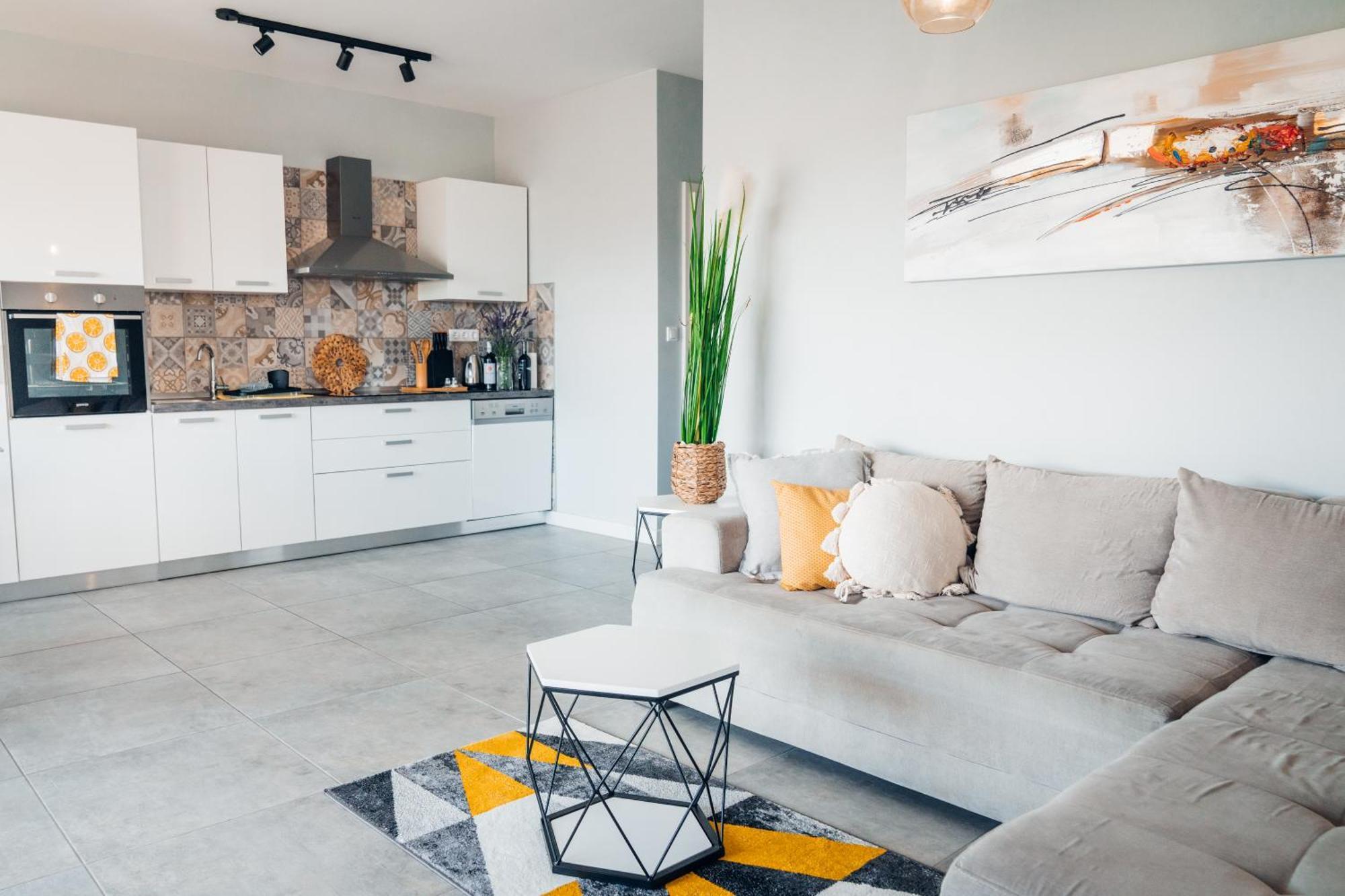 Apartment Sea Sun With 2 Bedrooms And Pool, Near